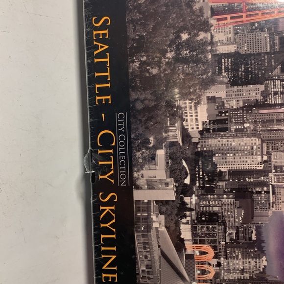 Seattle City Skyline 1000-Piece Puzzle - Picture 3 of 5